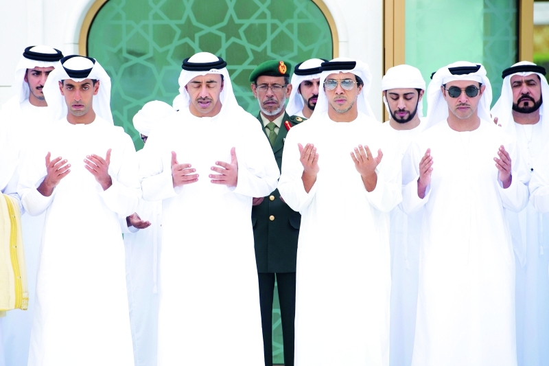 "■ هزاع ومنصور وعبد الله وخالد بن زايد وحمد الرميثي"