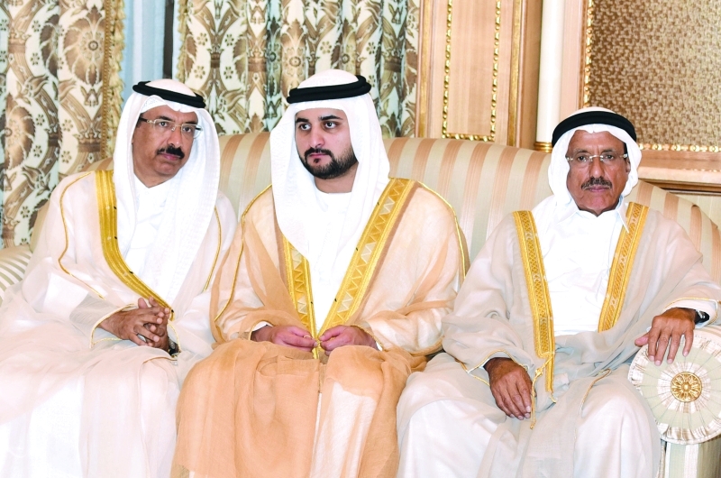 "مكتوم بن محمد ومحمد المر وخلف الحبتور"