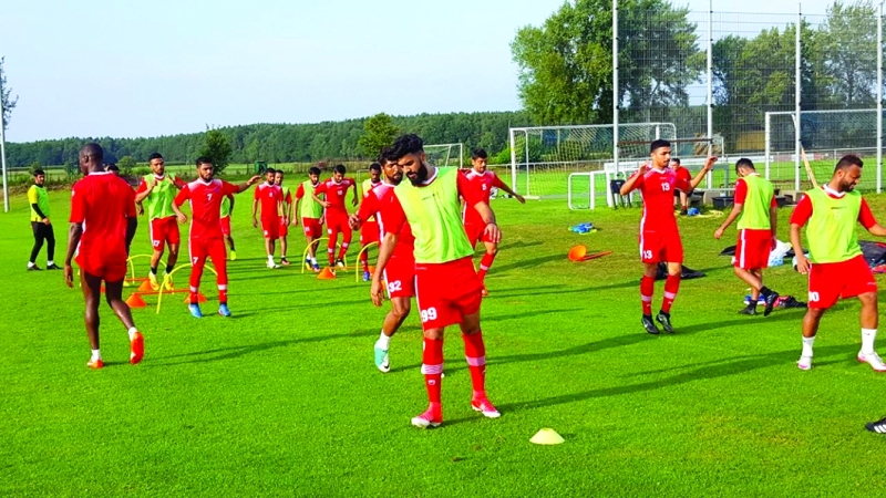"من تدريبات فريق الذيد | البيان"