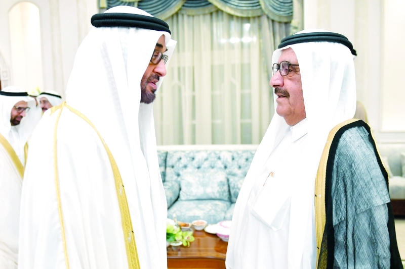 "محمد بن زايد في حديث مع حمدان بن راشد"