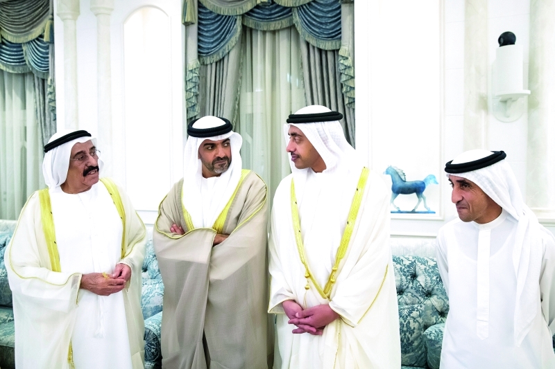 "حامد وعبد الله بن زايد وسعيد بن مكتوم ومحمد النابودة"