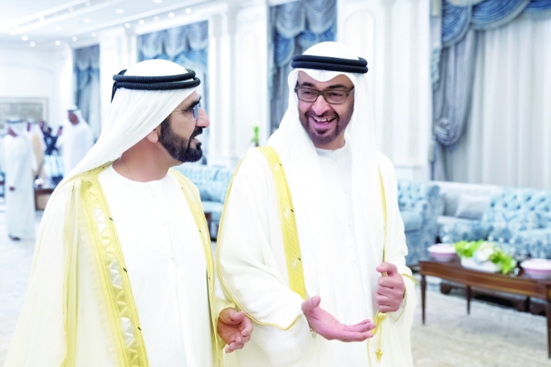 "محمد بن راشد ومحمد بن زايد في حديث خلال اللقاء"