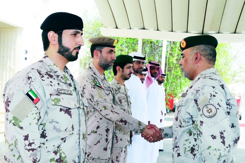 "محمد سلطان المسايبه خلال زيارته جهاز حماية المنشآت"