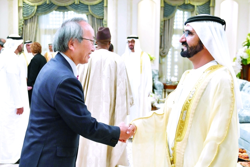 "محمد بن راشد ومحمد بن زايد خال استقبال أعضاء السلك الدبلوماسي"