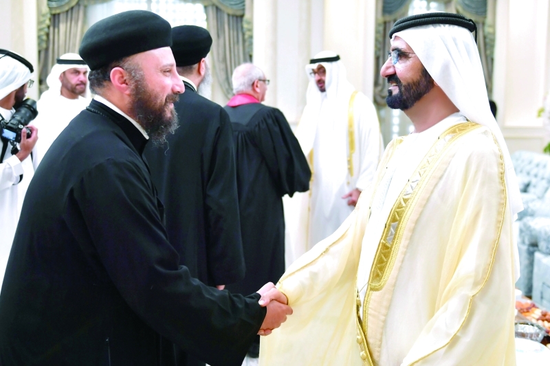 "محمد بن راشد ومحمد بن زايد خلال الاستقبال"