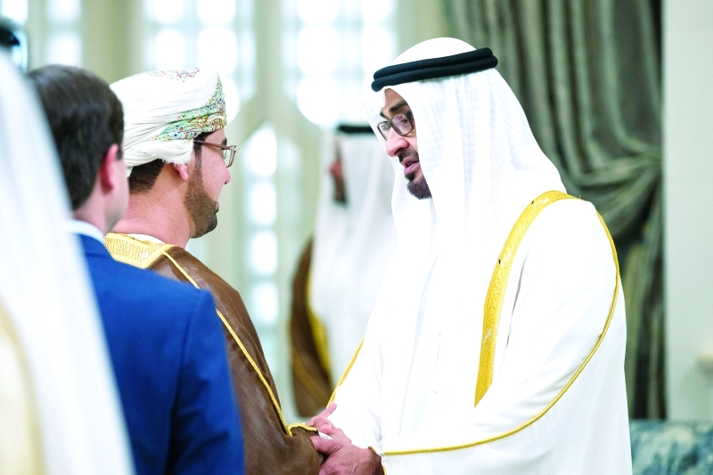 "محمد بن زايد يتلقى التهاني"