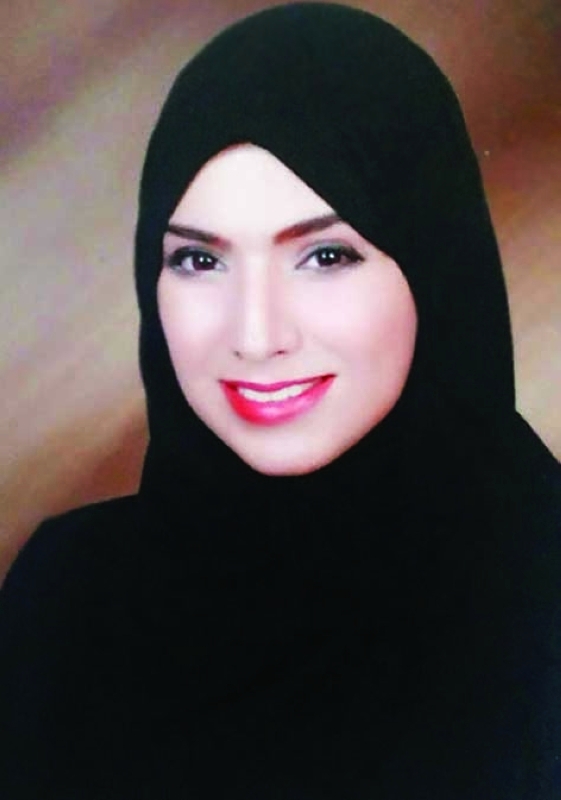 "آمنة الشامسي"