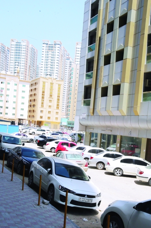 "ازدحام المواقف الترابية"