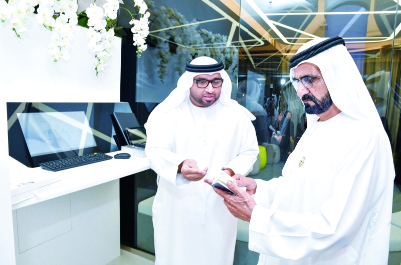 "سموه يطلع على الخدمات"