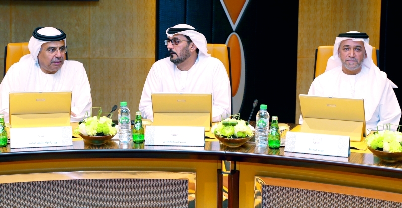 "عبيد الطاير وحسين الحمادي وسلطان البادي"