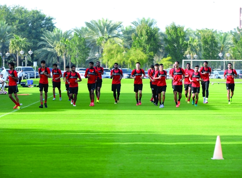 "جانب من تدريبات الجزيرة للموسم الجديد | البيان"