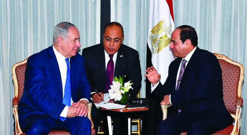 "■ السيسي ونتانياهو خلال اللقاء ا رويترز"