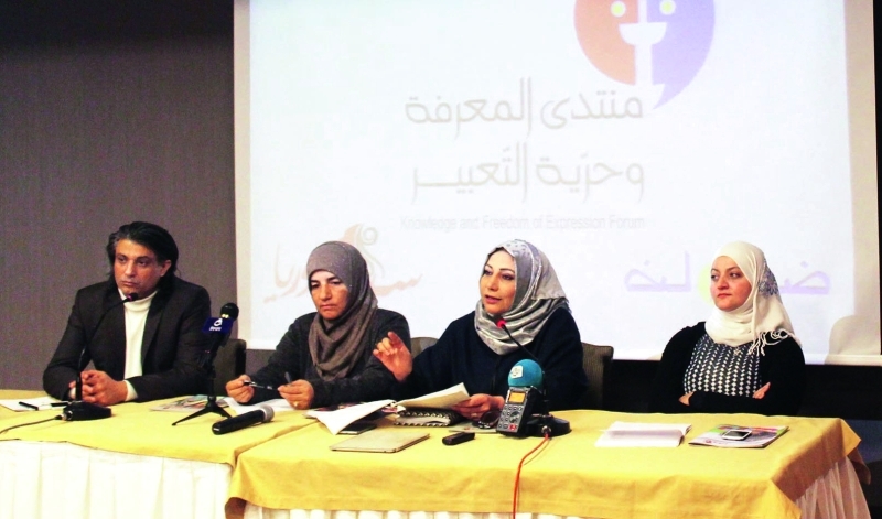 "ما تبقى من الصالونات والمنتديات الأدبية يعاني حالياً من العزوف من المصدر"