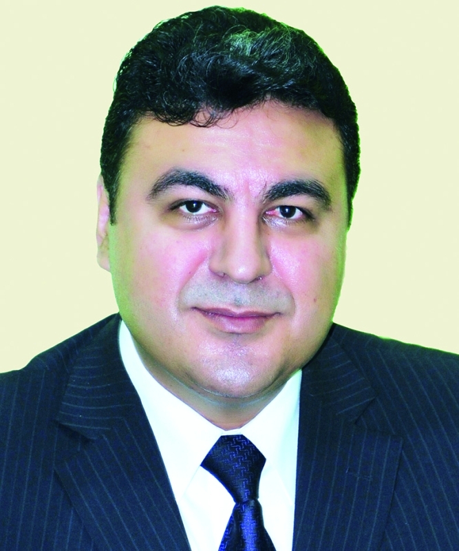 ".ياسر عبدالعزيز: الإعلام سحب البساط من الصالونات الأدبية"