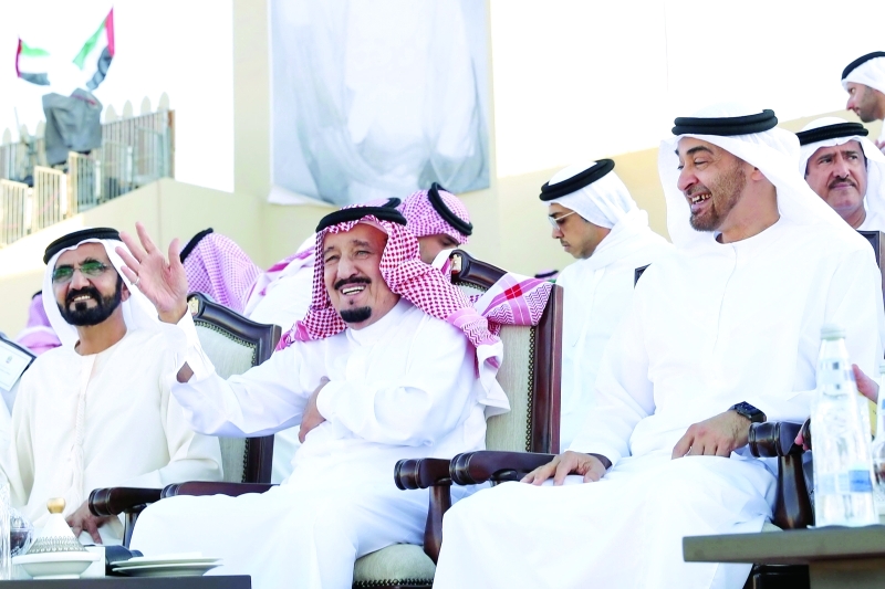 "محمد بن راشد ومحمد بن زايد والملك سلمان يشهدون مسيرة الاتحاد بأبوظبي، ديسمبر 04، 2016. تصوير: خليفة عيسى"
