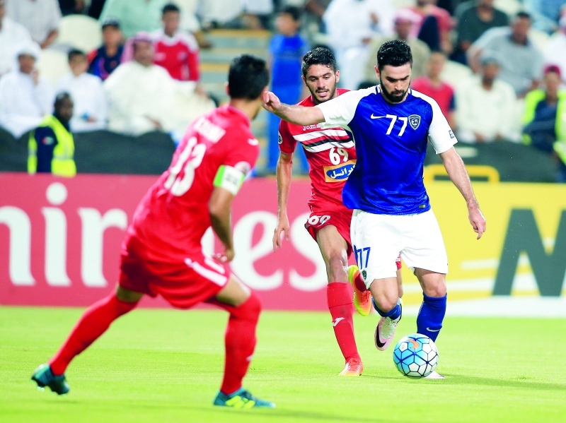 "Ⅶ الهلال السعودي قطع نصف المشوار للنهائي برباعية في شباك بيروزي باستاد الانتصارات | تصوير - سيف الكعبي"