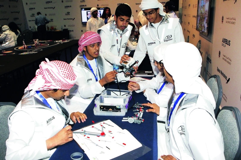 "Ⅶ الإمارات حريصة على إعداد كفاءات متخصصة في قطاع الفضاء | البيان"