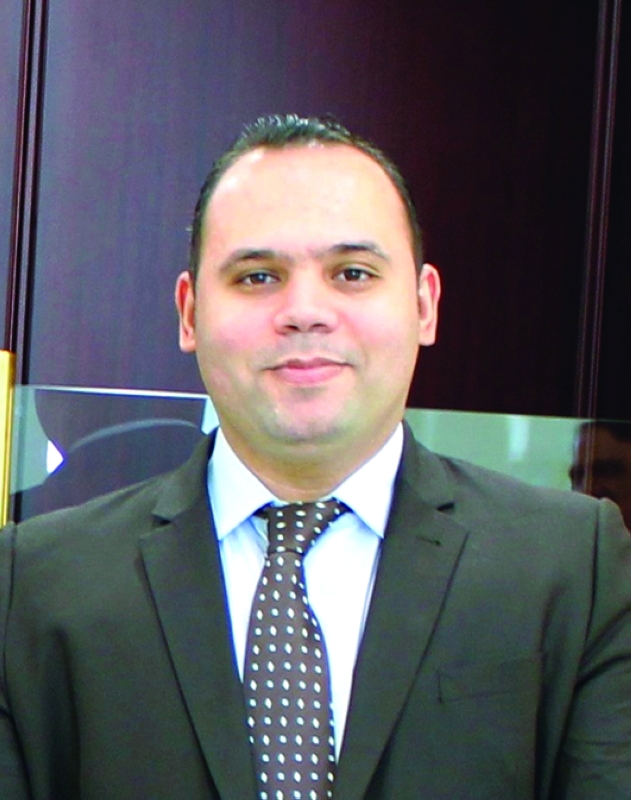 "عمرو حسين"