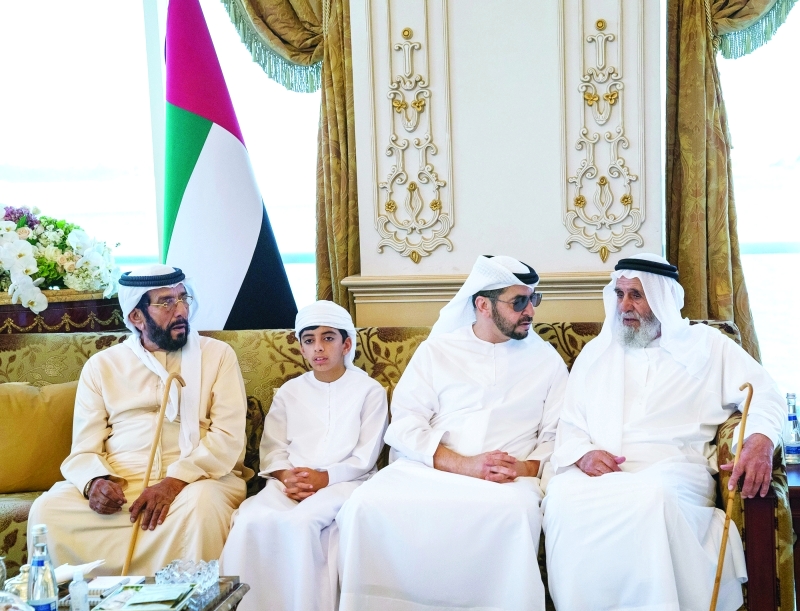 "■ حمدان بن زايد وطحنون بن محمد وراشد بن حمدان بن محمد آل نهيان ومبارك المنصوري"
