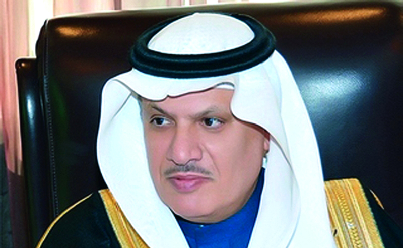 "عبدالله المقبل"