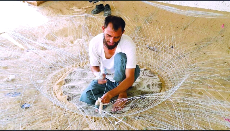 "Ⅶ القرقور أهم أساليب صيد السمك التي عرفها الآباء والأجداد"