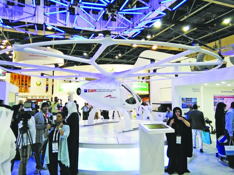 "التاكسي الطائر من هيئة الطرق والمواصلات  |  البيان"