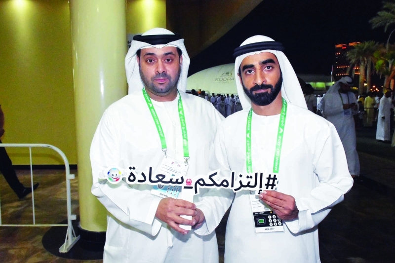"■ أحمد الرميثي يحمل شعار الحملة | البيان"