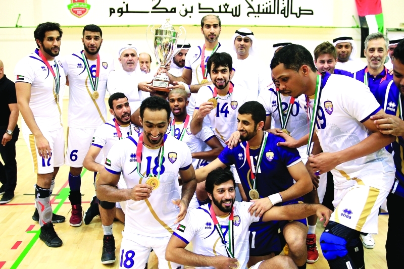 "■ يوسف الملا وأحمد المطوع خلال تتويج العين | البيان"
