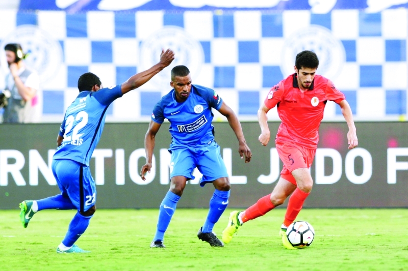 3 أزمات فنية في النصر