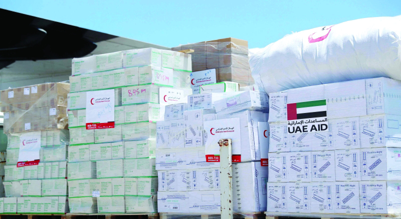 "■ جانب من المساعدات الإماراتية"