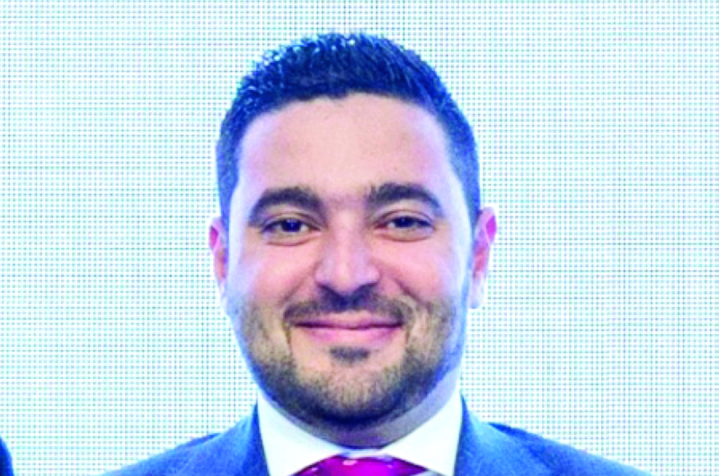 "■ زيد دروزة"