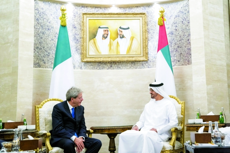 "محمد بن زايد متحدثاً إلى باولو جينتيلوني"