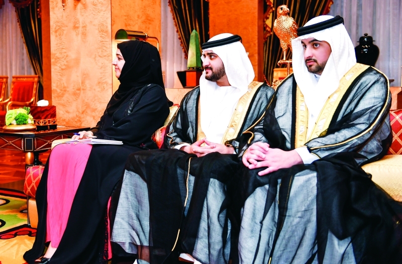 "■ مكتوم وأحمد بن محمد وريم الهاشمي خلال اللقاء"
