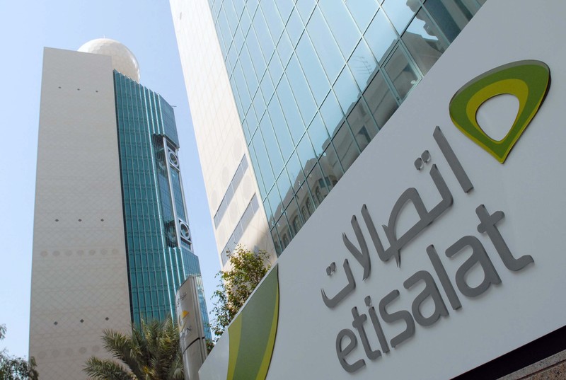 «اتصالات» توفر ترقية مجانية لـ«آيفون إكس» لمشتركي «آي فون مدى الحياة»