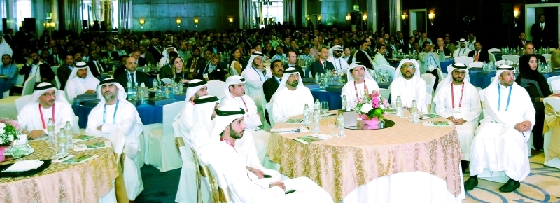 "أحمد بن سعيد خلال فعاليات القمة بحضور سامي القمزي وكبار المسؤولين | تصوير: خافيير ويلسون"