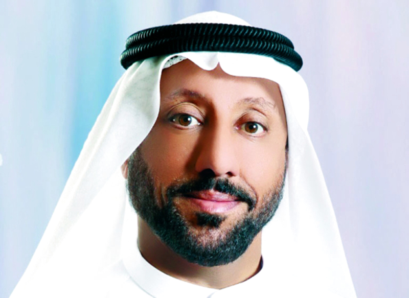 "عبدالله العويس"