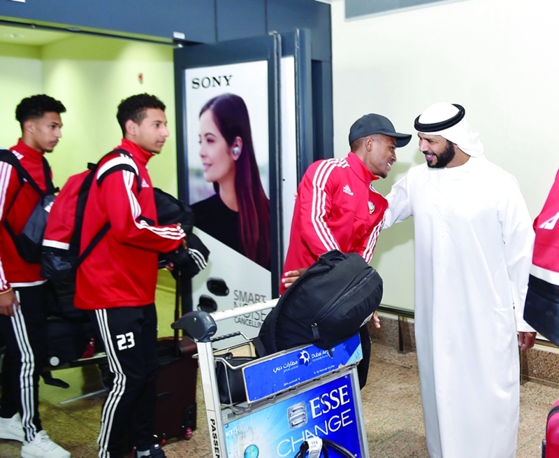 "بن غليطة خلال استقباله بعثة منتخب الشباب | البيان"