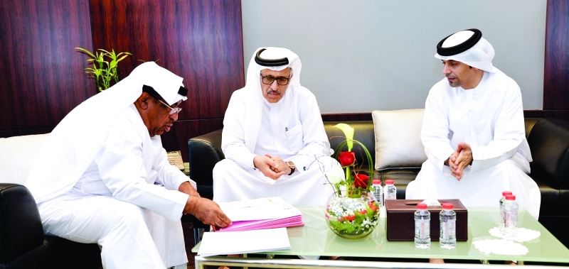 "■ السركال والدوسري والمدفع يبحثون ملفات رياضية | البيان"