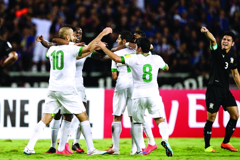 "طموحات عريضة للمنتخب السعودي بعد غياب 12 عاماً عن المونديال | البيان"