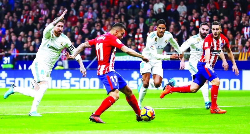 "Ⅶ التعادل السلبي سيطر على لقاء أتلتيكو وريال مدريد | إي بي إيه"