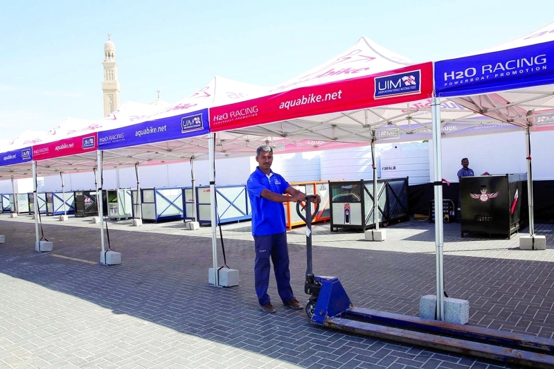 "تجهيزات متواصلة لتنظيم بطولة العالم في كايت بيتش | البيان"