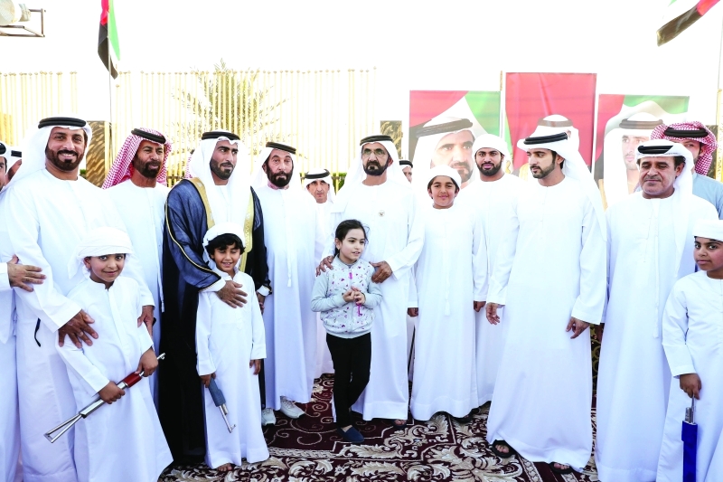 "Ⅶ محمد بن راشد أثناء الحفل بحضور حمدان بن محمد"