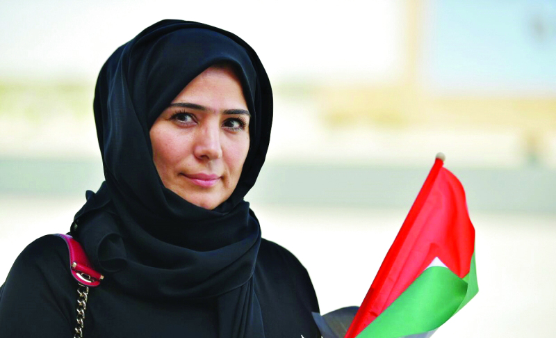 "عائشة النعيمي"