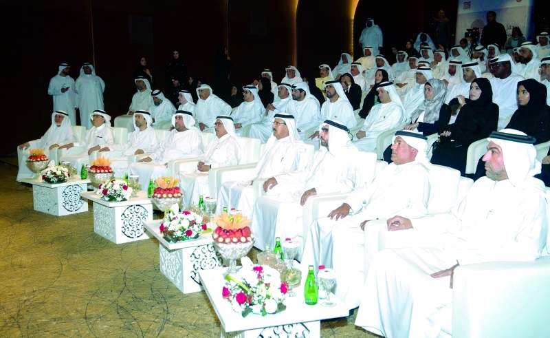 "■ حمدان بن راشد في مقدمة الحضور خلال حفل التكريم | وام"