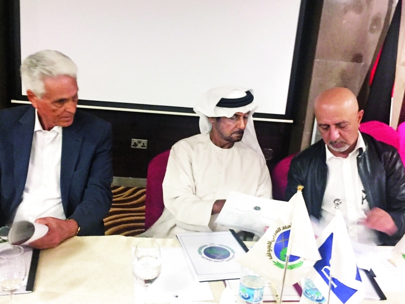 "فاهم القاسمي يترأس اجتماع الجمعية العمومية | البيان"