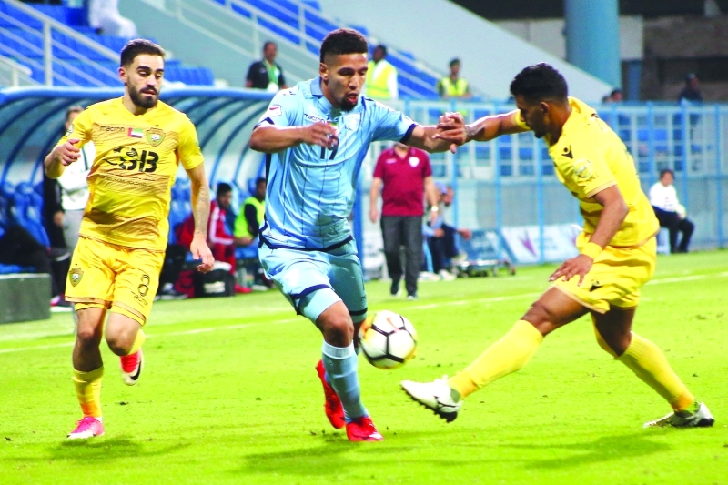 "من مباراة حتا والوصل في الجولة العاشرة للدوري | تصوير - موهان"