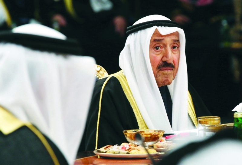 "أمير الكويت خلال افتتاح القمة | أ.ب"
