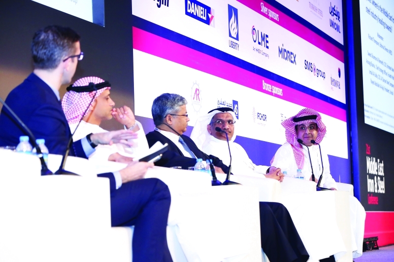 100 شركة في مؤتمر إقليمي   للحديد والصلب