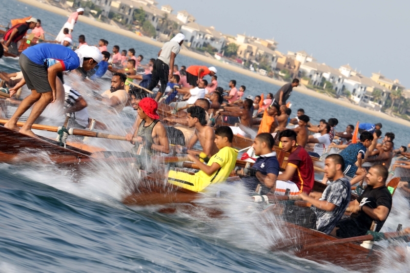 "القوارب النخبة تتنافس على لقب كأس آل مكتوم البيان"