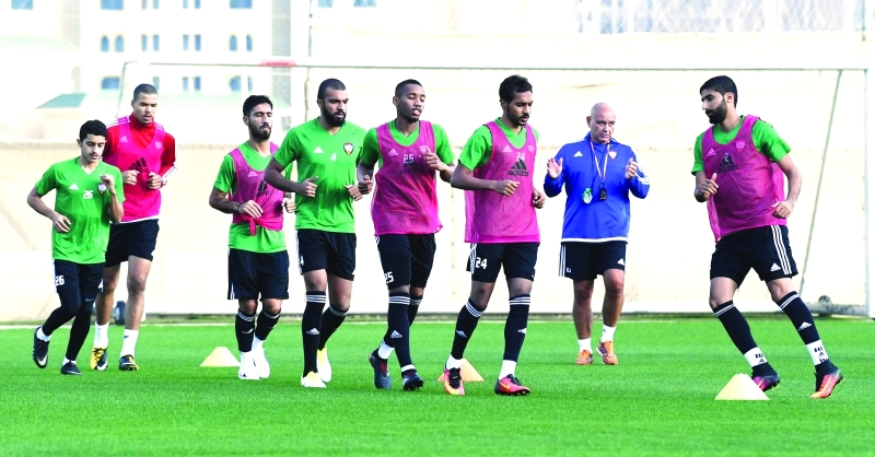 "جدية وحماسة في تدريبات منتخب الإمارات | تصوير: هشام تكنوين"